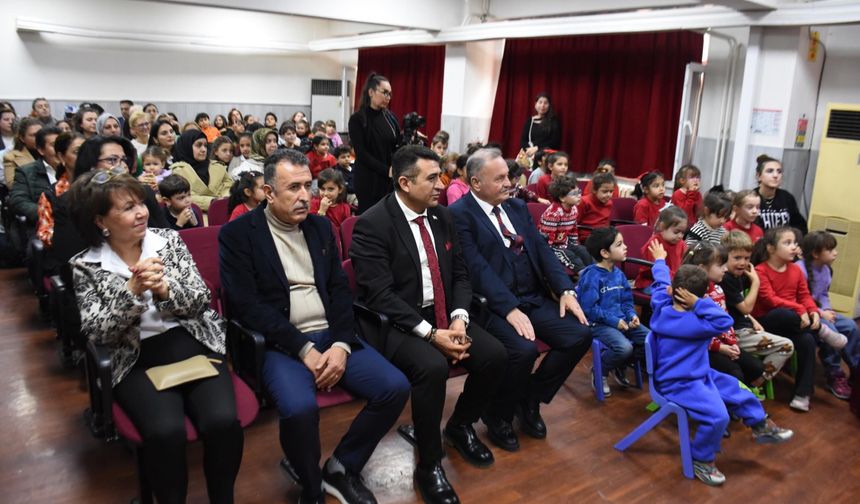 İlkokul öğrencileri değerleri tiyatro ile içselleştiriyor