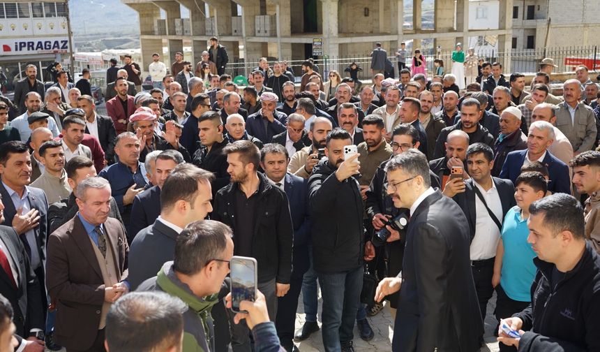 Bakan Yardımcılığı görevine atanan Hakkari Valisi Çelik'ten veda ziyareti