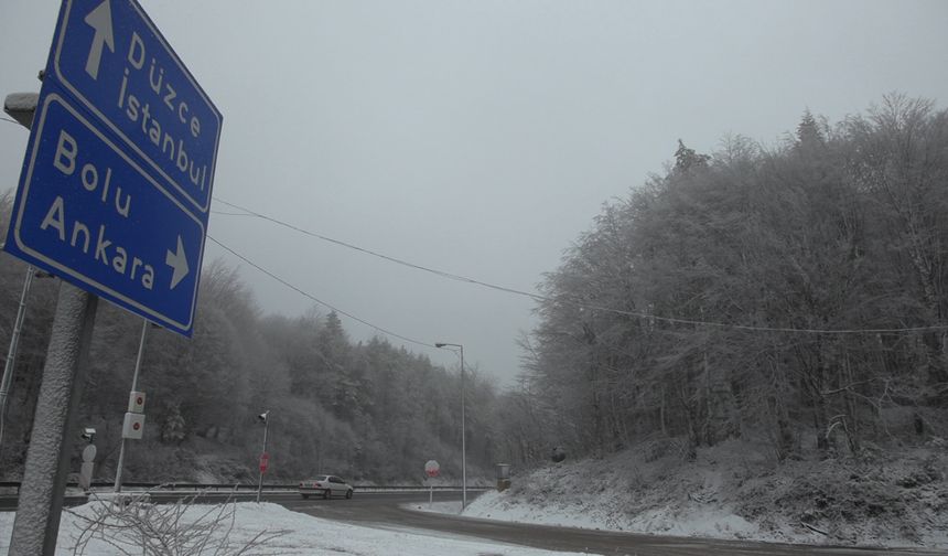 Bolu Dağı'nda sis etkili oldu
