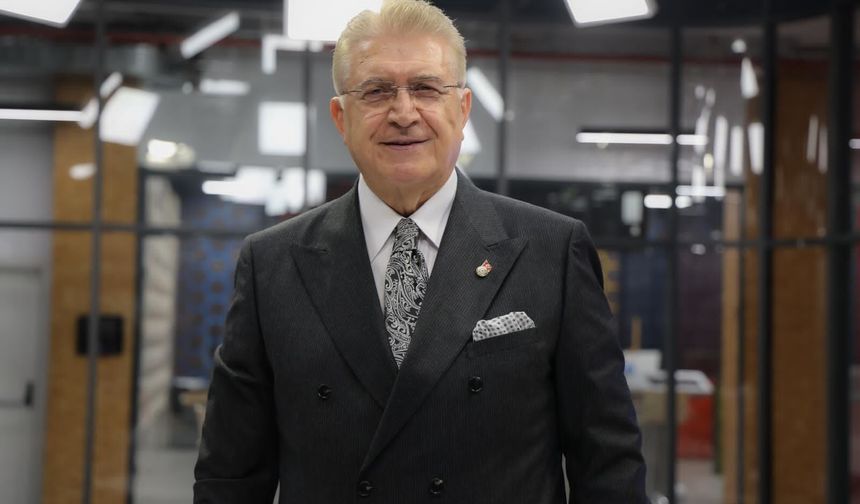 Prof. Dr. Aydın: 'Sigara içeni değil, toplumu da zehirliyor'