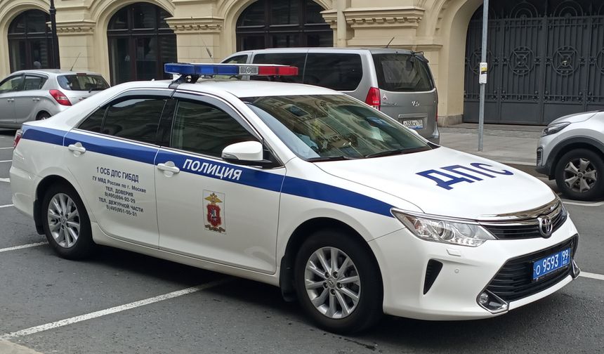 Rusya'da tren istasyonu yakınında patlama: 1 polis öldü