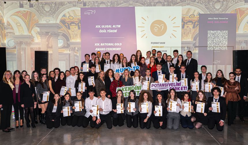 Uluslararası Gençlik Ödülü Programı'nı tamamlayan 59 genç sertifikasını aldı