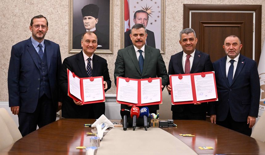 Yıldız Holding'den Gastronomi Liseleri Projesi'ne destek