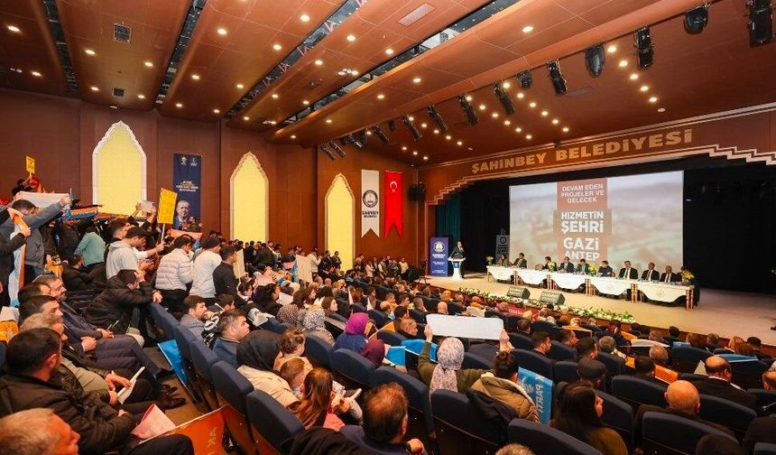 AK Parti’ye Türkiye geneli binlerce yeni üye katıldı