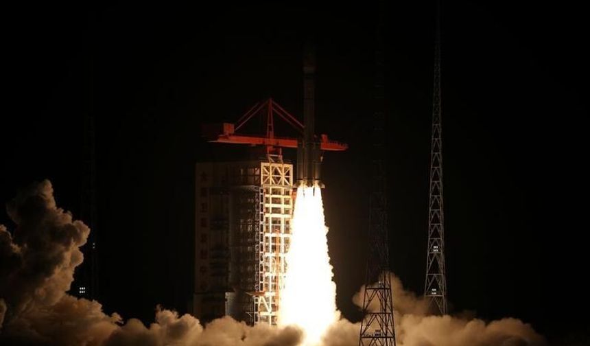 Çin uzaya yeni bir uydu gönderdi