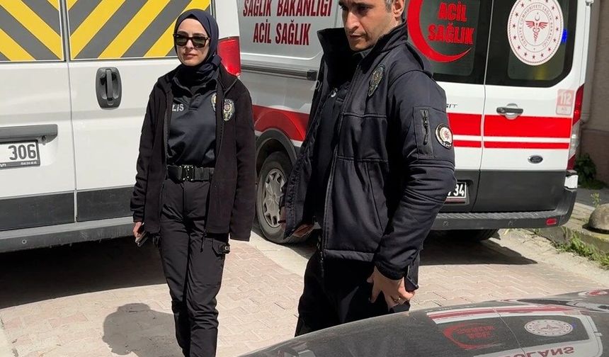 Avcılar'da yatakta unutulan sigara yangına neden oldu