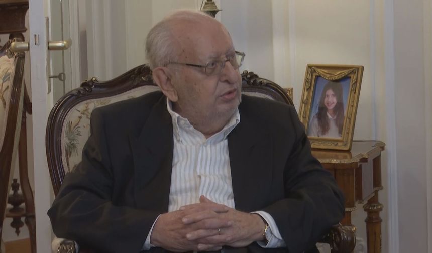 Hüsamettin Cindoruk hayatını kaybetti