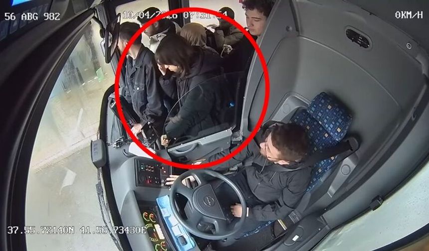 Otobüste fenalaşan kız çocuğunu, şoför hastaneye yetiştirdi