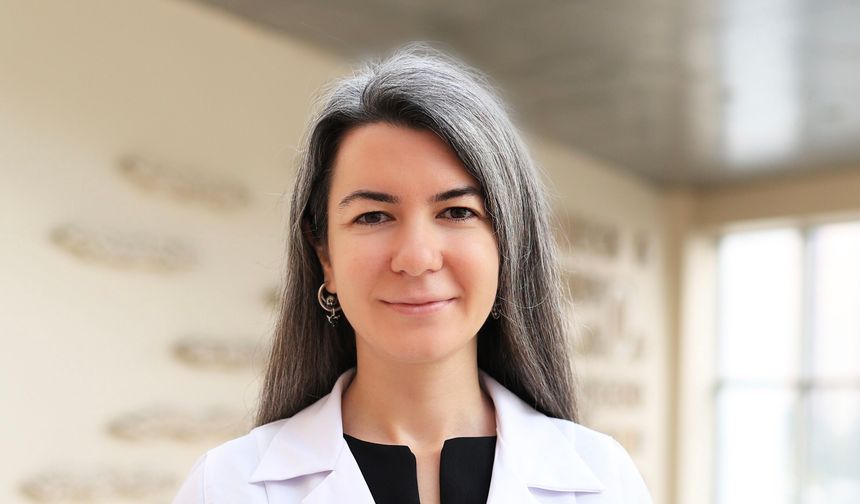 Dr. Dt. Pirbudak: 'Diş eti hastalıkları kalp ve alzheımer riskiyle ilışkili olabilir'