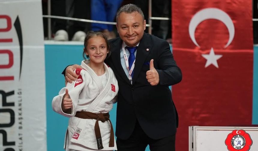 Küçük judocu Melisa'dan, 1 ayda 5 altın madalya