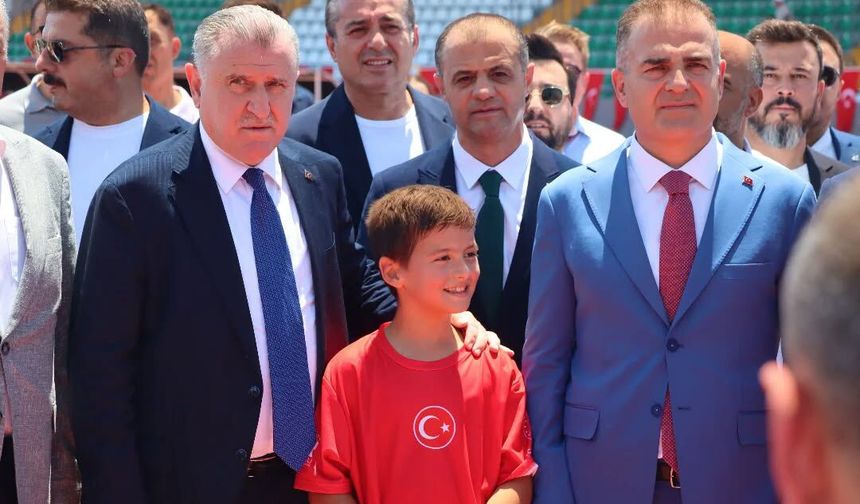 Bakan Bak'tan Muğlaspor'a stadyum müjdesi