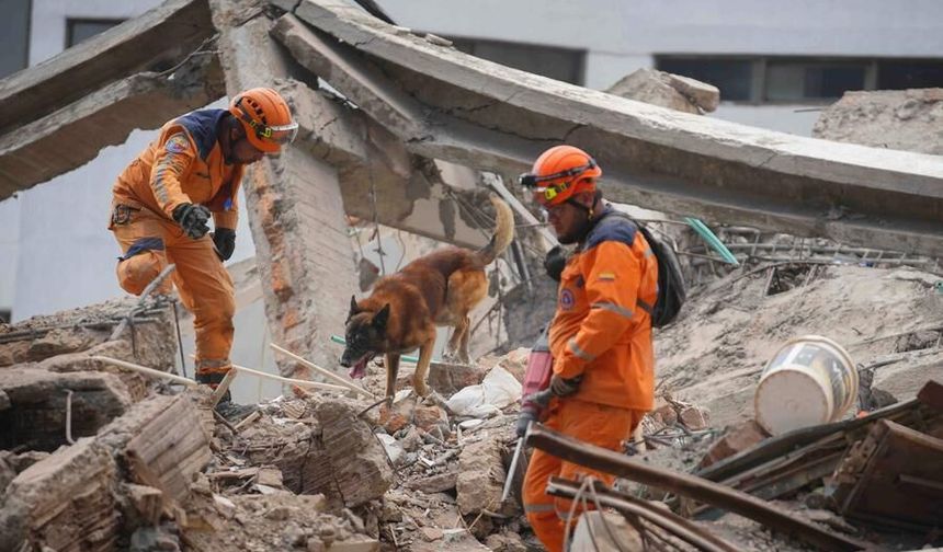 Kolombiya'da 7.4 büyüklüğündeki depremde hayatını kaybedenlerin sayısı 331'e yükseldi