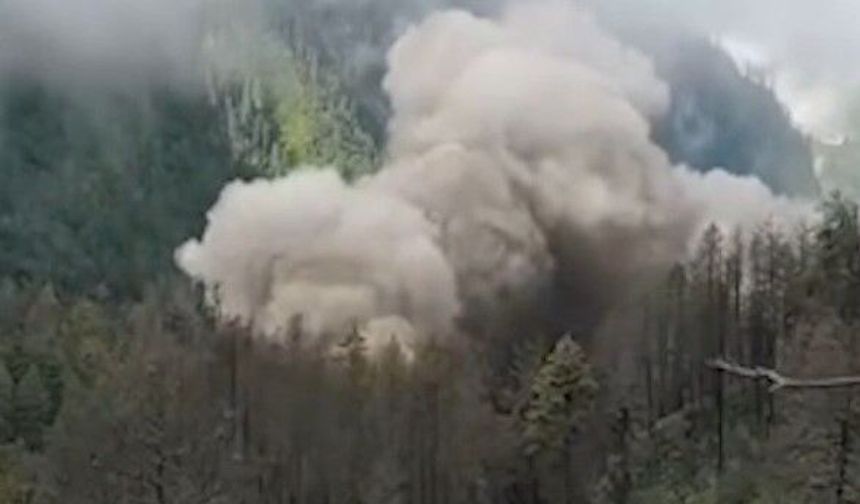 Nepal'de meydana gelen selde 19 kişi hayatını kaybetti / Video eklendi