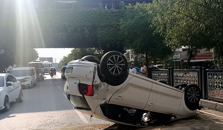 Otomobil, köprüden alt yola düştü; sürücü yaralandı