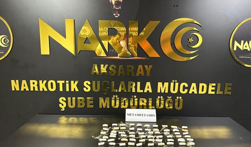 Yakalanacaklarını anlayınca 535 gram uyuşturucuyu paylaşıp yuttular