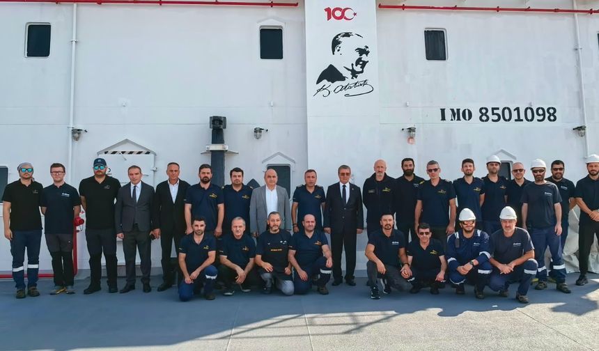 Özel donanımlı gemi 'Optimus Prime' KKTC'deki görevini tamamladı