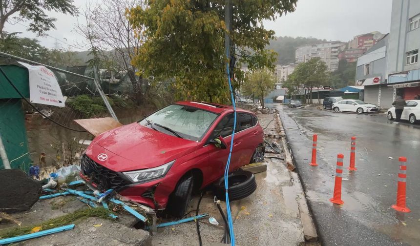 Sarıyer Ayazağa'da iş yerlerinde mahsur kalanlar kurtarıldı